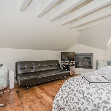 St Andrew Suites Fergus Ngoại thất bức ảnh