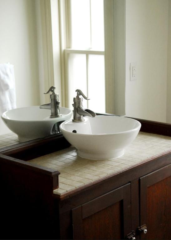 St Andrew Suites Fergus Ngoại thất bức ảnh