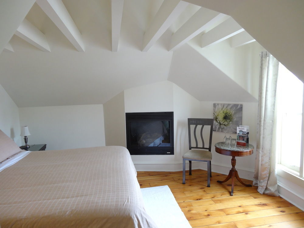 St Andrew Suites Fergus Ngoại thất bức ảnh