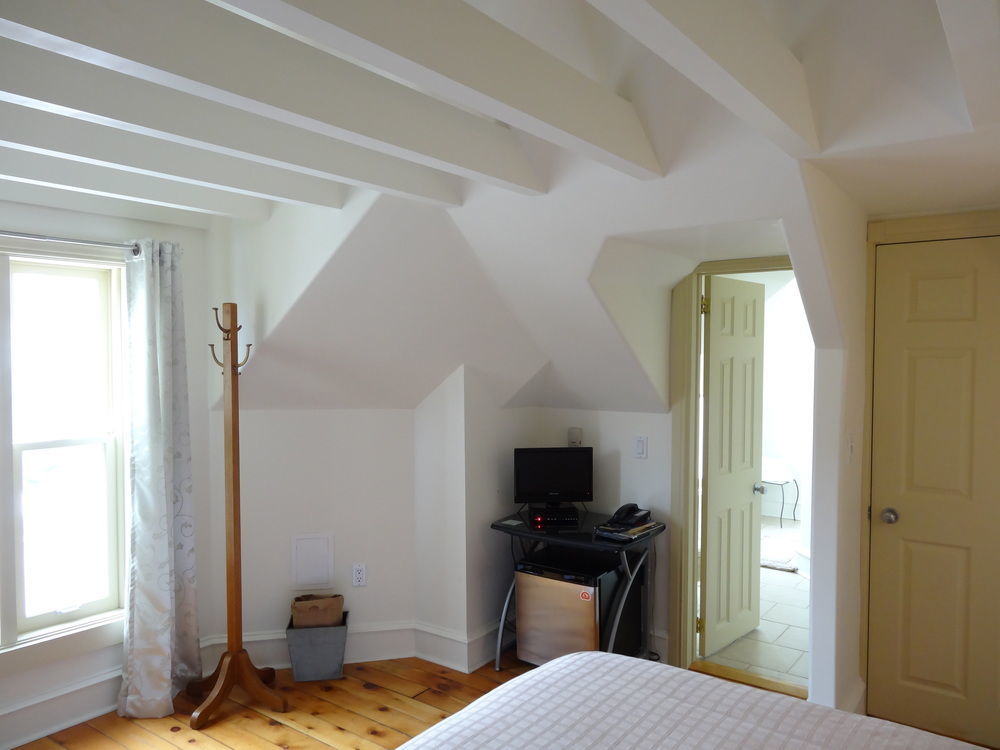 St Andrew Suites Fergus Ngoại thất bức ảnh